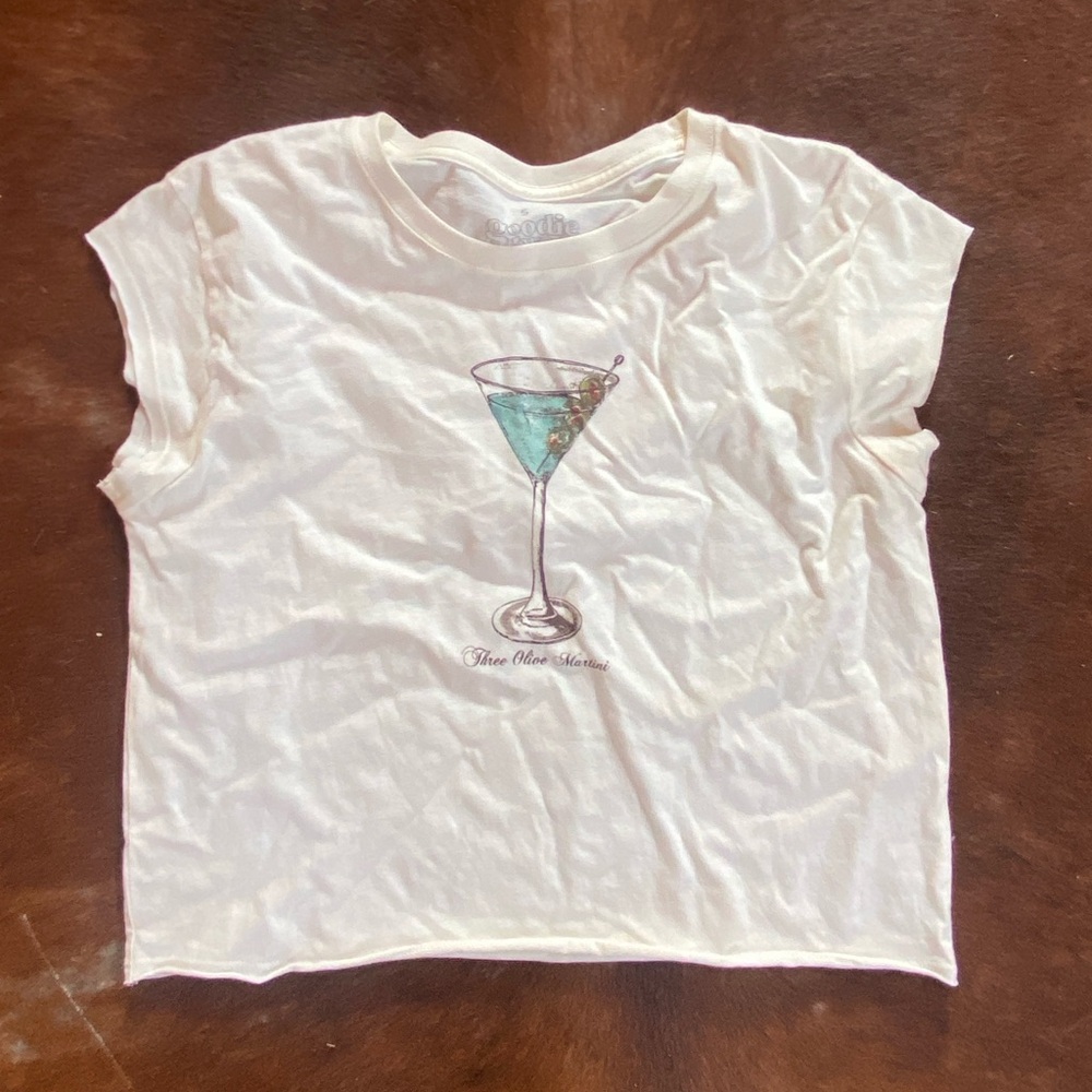 Olive martini graphic tee